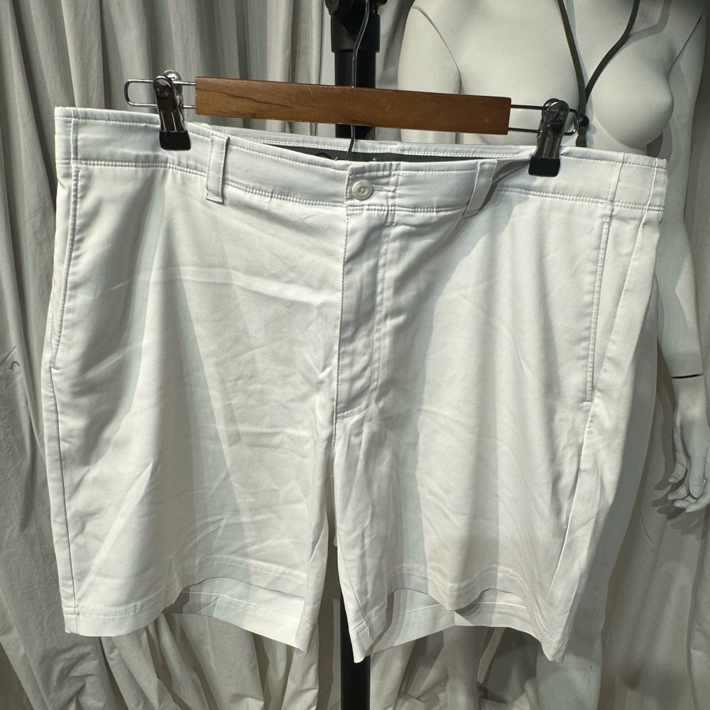 Pro Tour White Shorts Size 36
